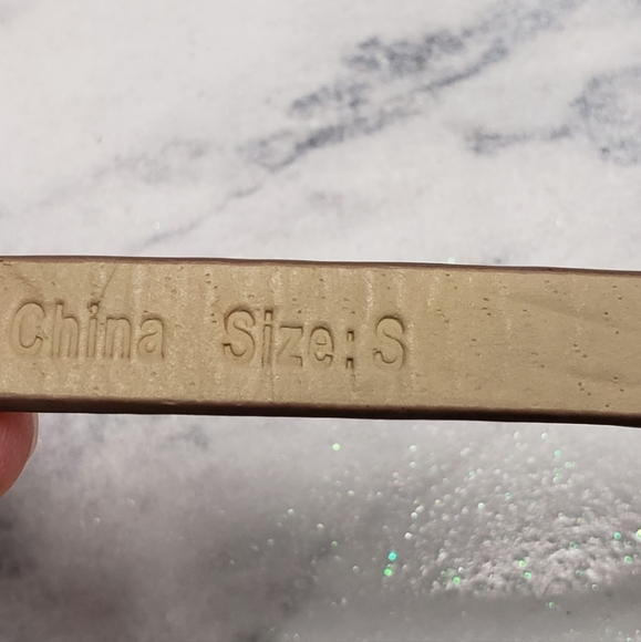 BCBG MaxAzria White & Silver Belt size S - Picture 6 of 13